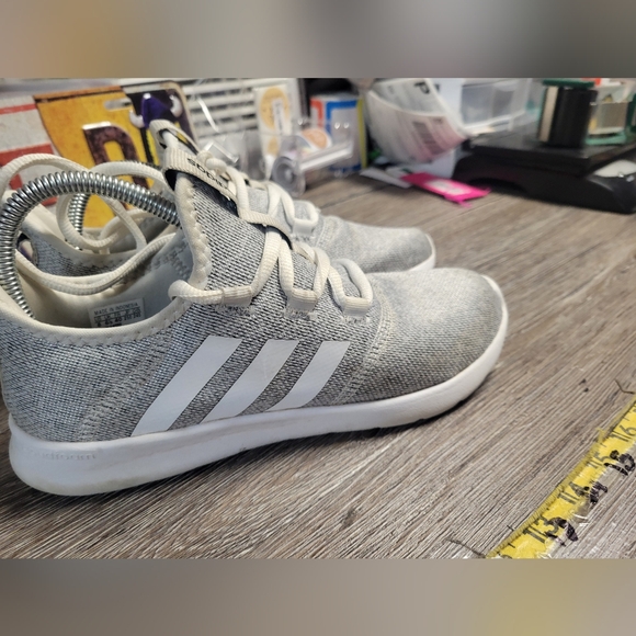 Adidas women’s cloud foam running shoes size 8 grey white‎ - Picture 1 of 10